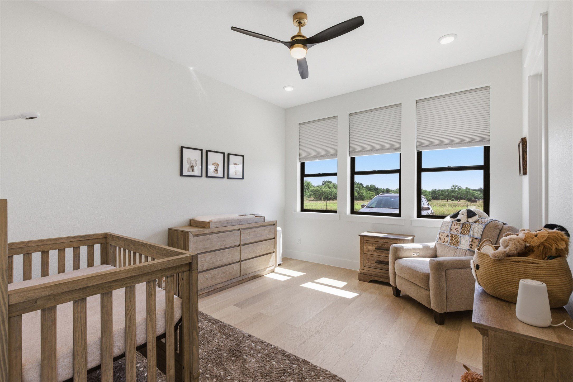 519 Reason Jones Road. Valley View, TX 76272