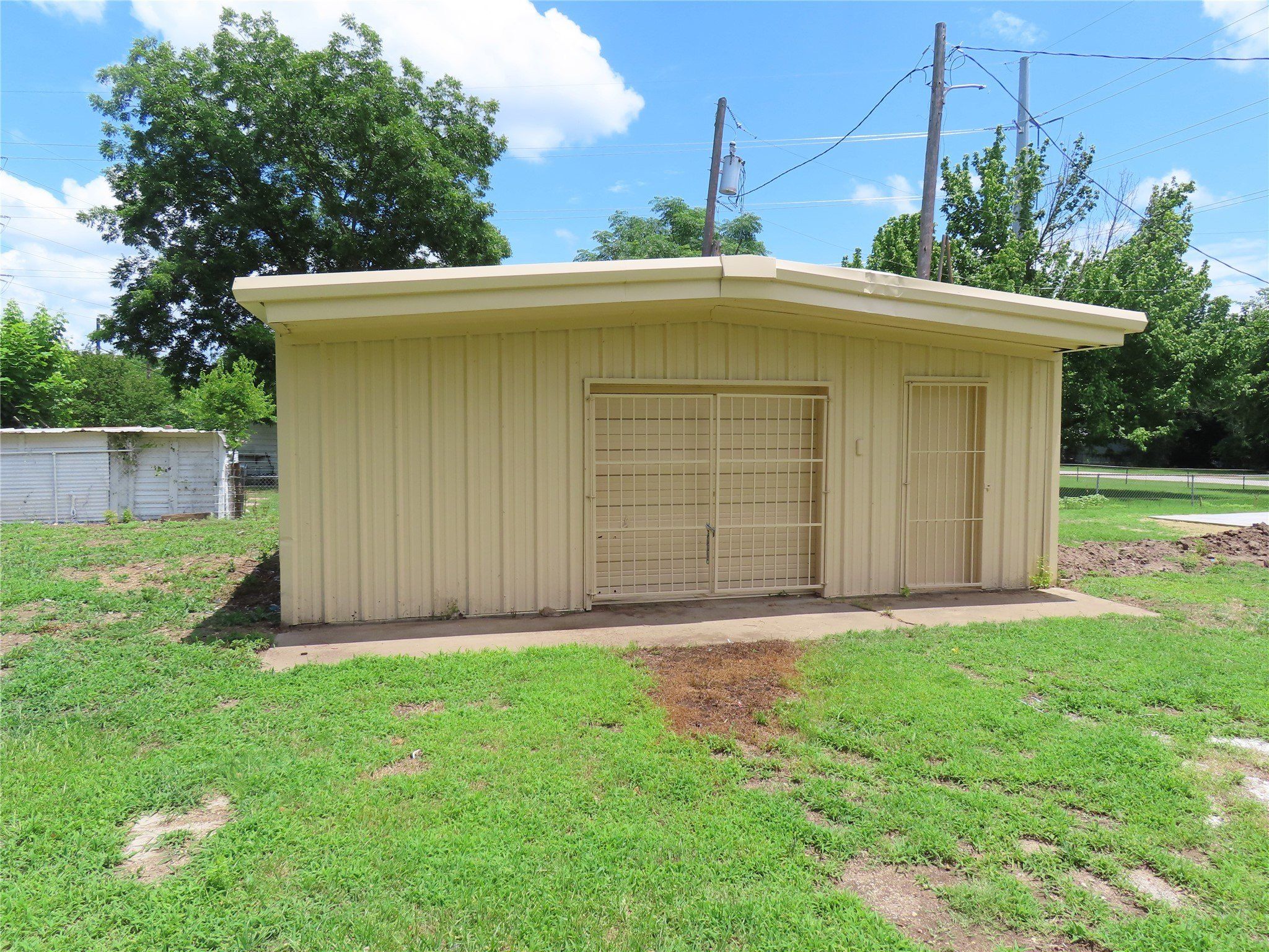 315 E Orville Street. Wills Point, TX 75169