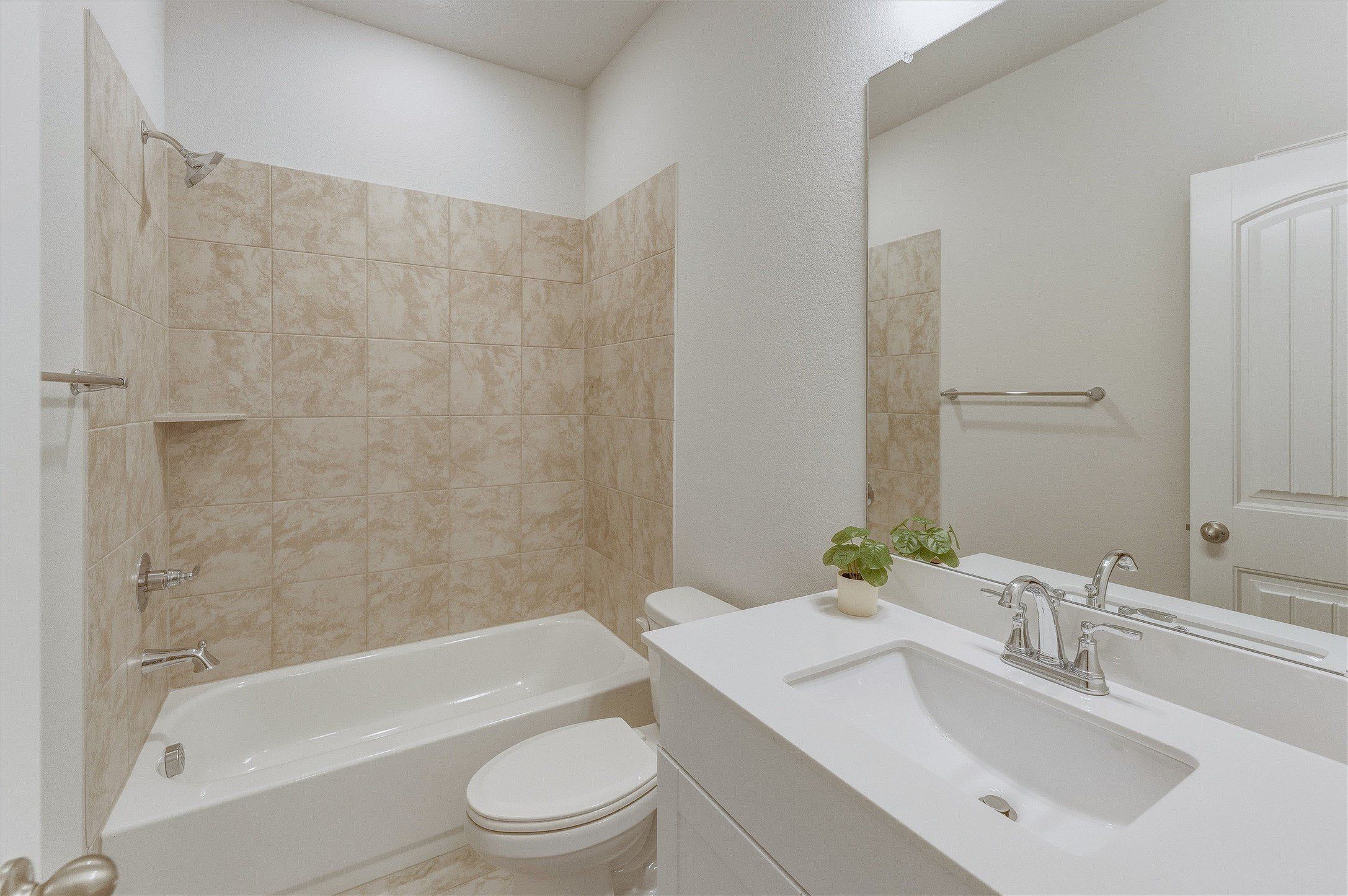 841 Elmstead Drive. Fort Worth, TX 76108