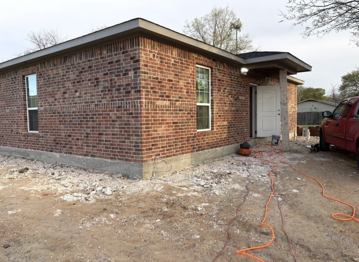 3350 Balomede Street. Lancaster, TX 75134