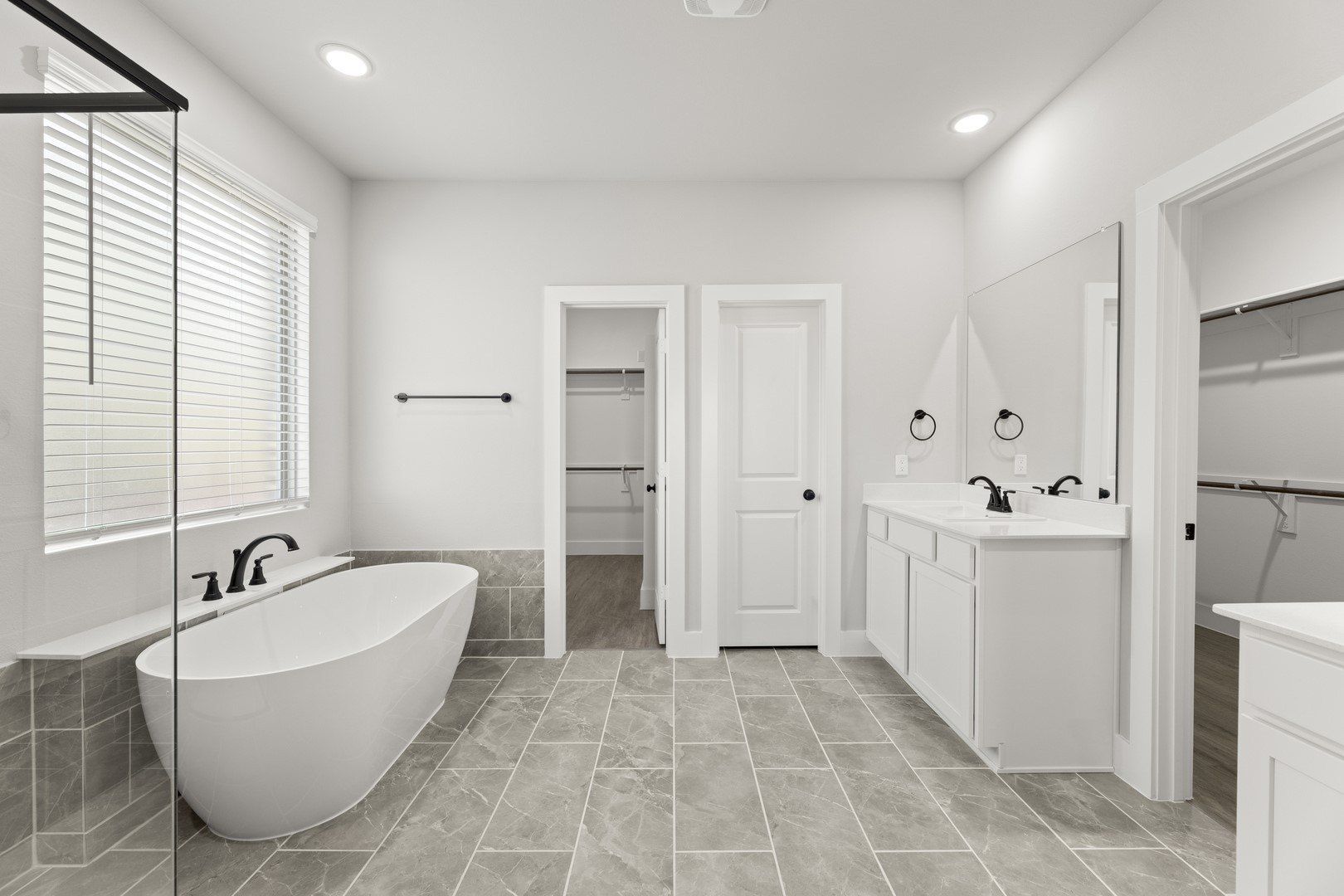 2364 Bell Way. Forney, TX 75126
