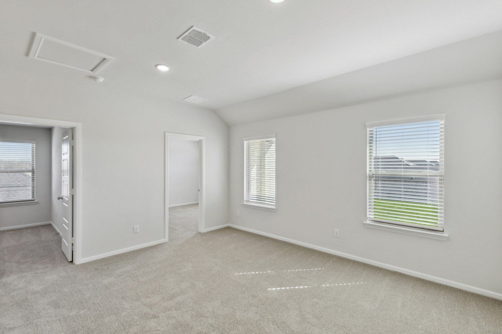 7628 Kingfisher Road. Aubrey, TX 76227