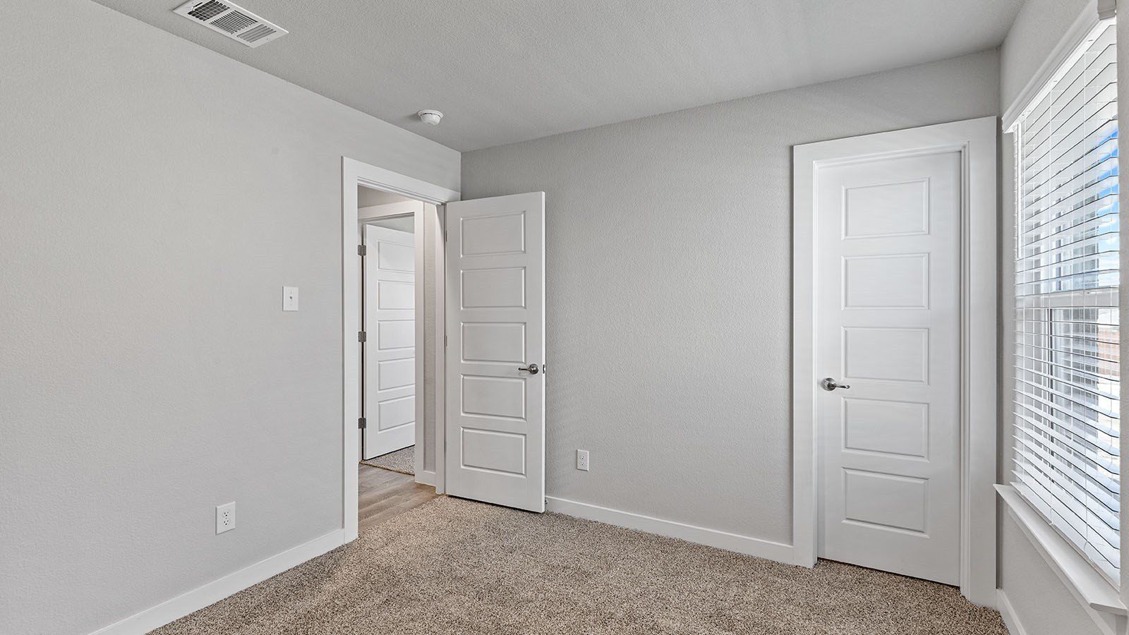 2612 Goldfinch Drive. Denton, TX 76205