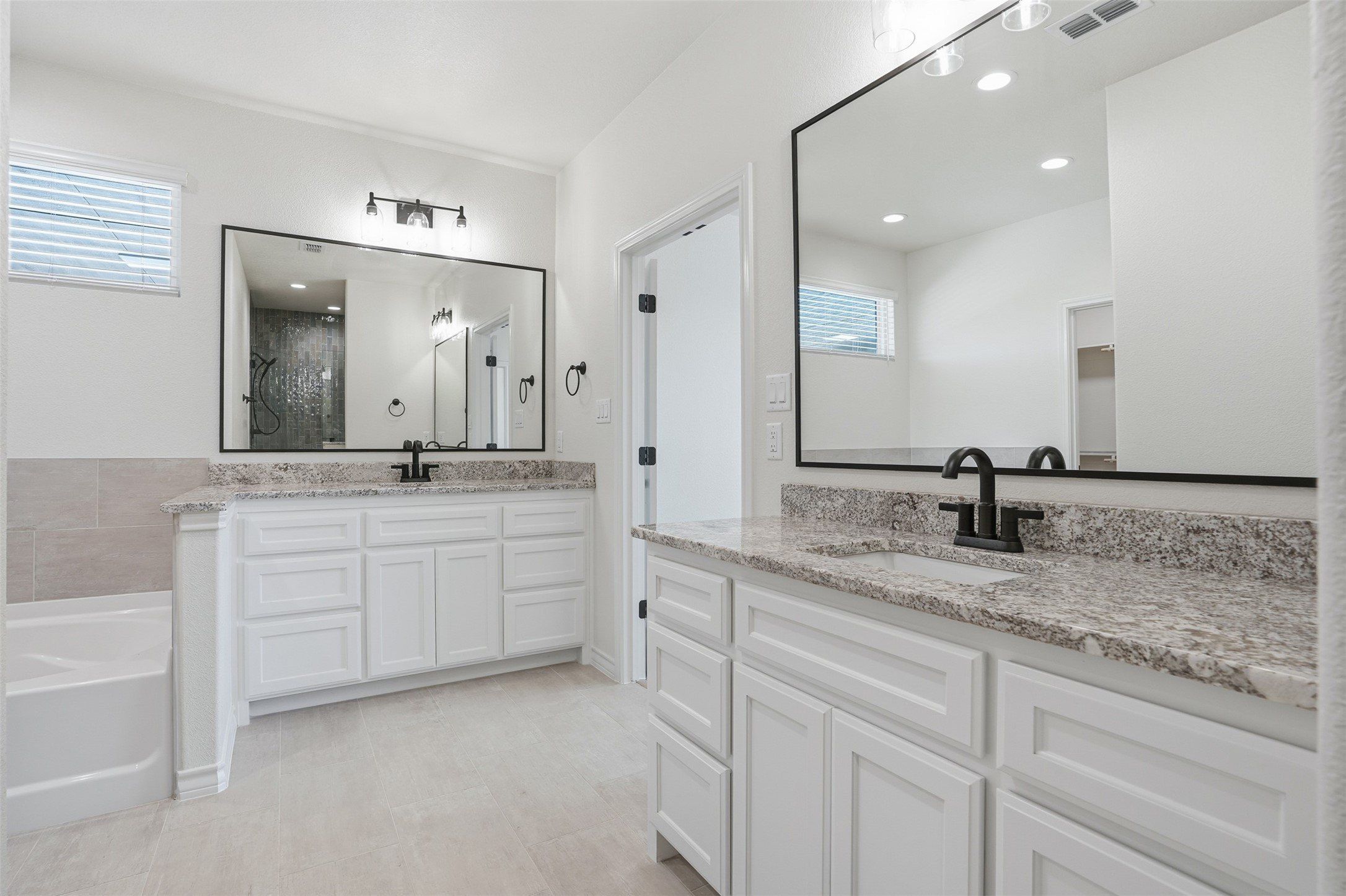 1865 Dobbs Valley Road. Mineral Wells, TX 76067