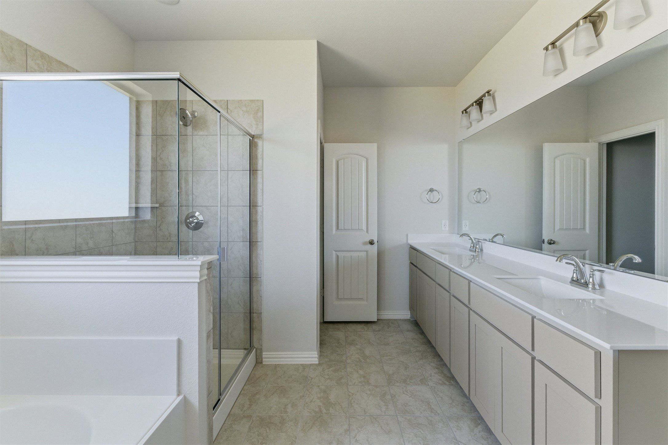 1221 Sabine River Lane. Springtown, TX 76082