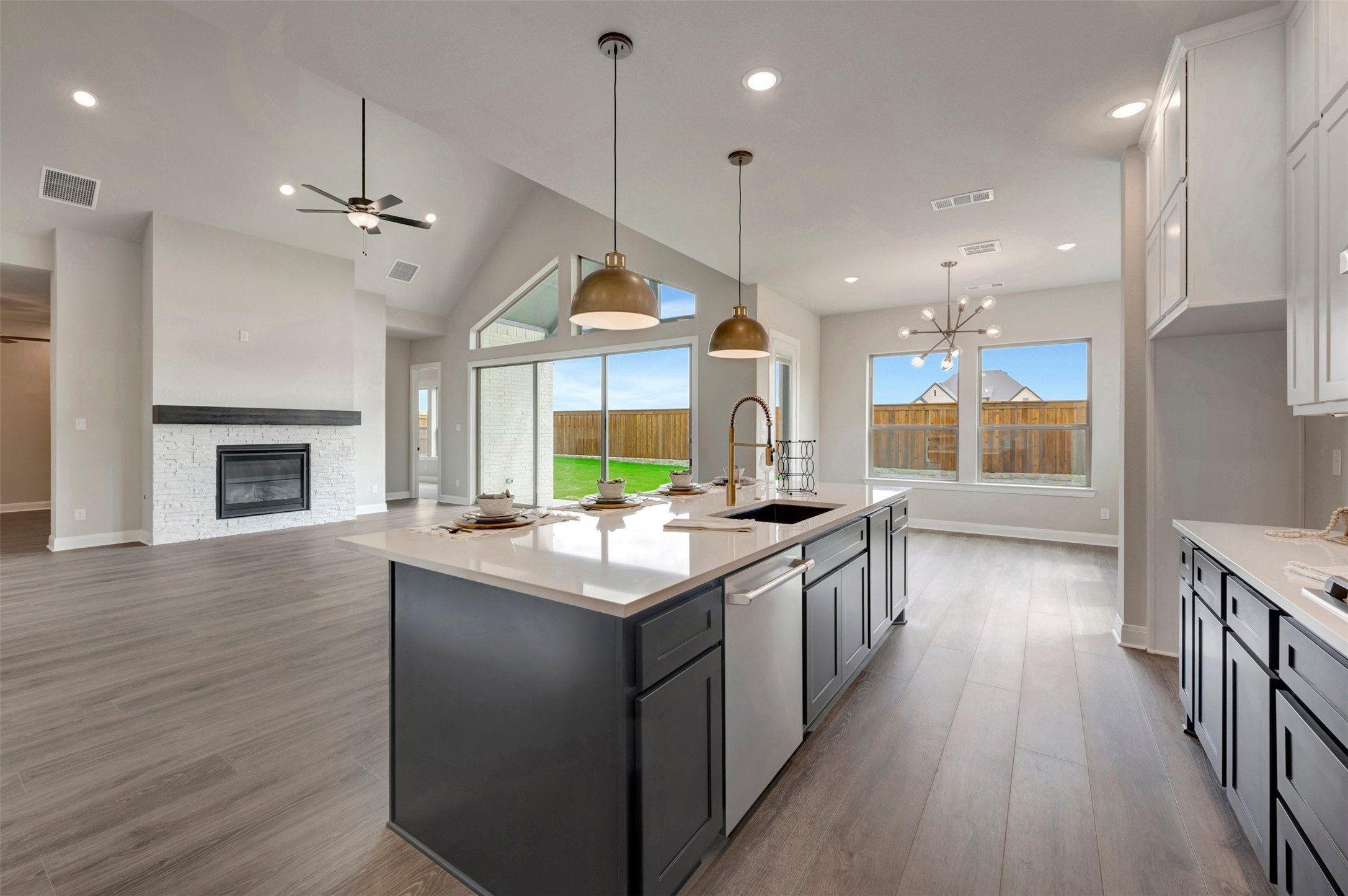 1951 Grand Avenue. Rockwall, TX 75087