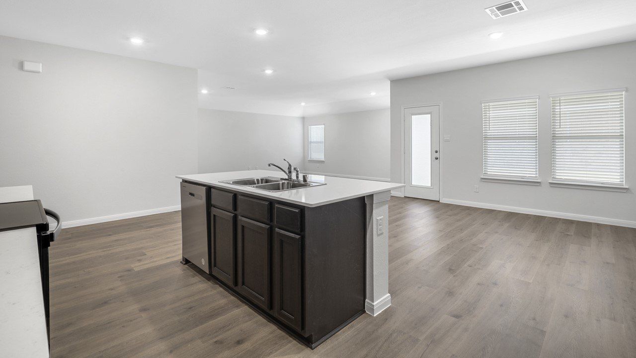404 White Willow Drive. Josephine, TX 75189