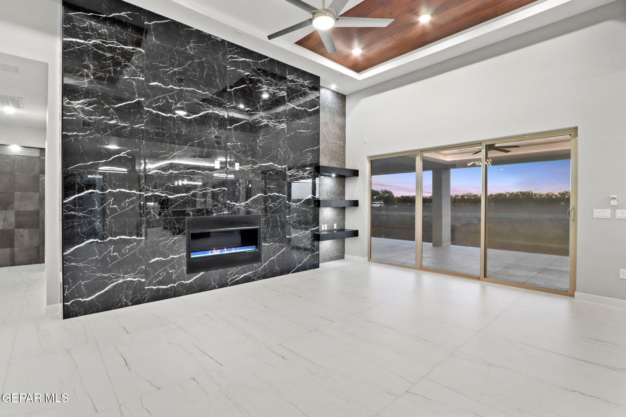 848 W Gate Drive. El Paso, TX 79932