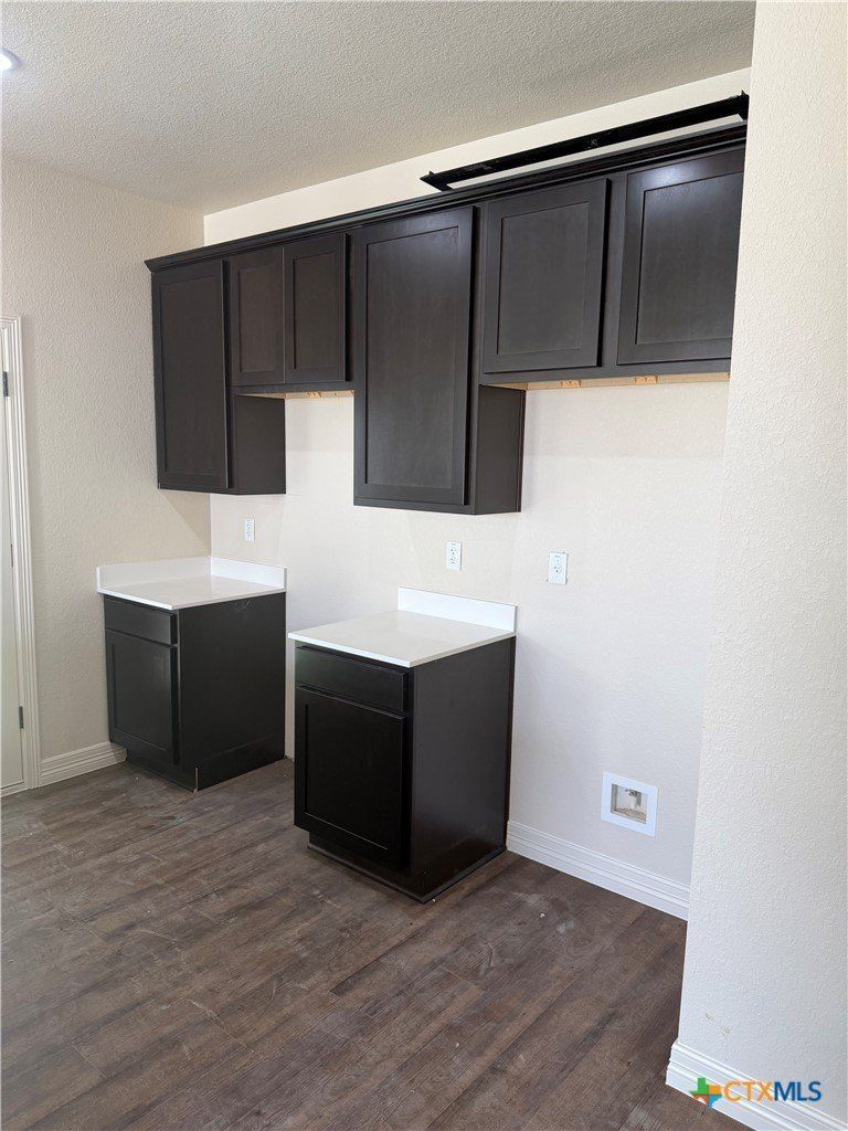 1301 Lone Pine Way. Killeen, TX 76543