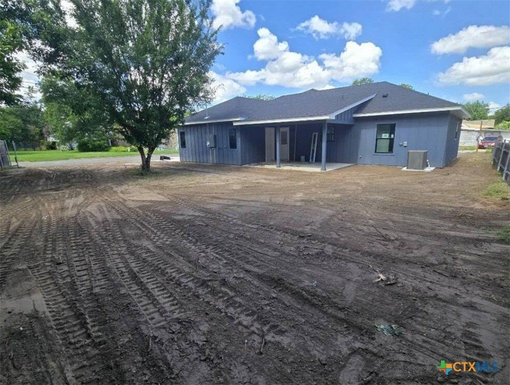 300 S 14Th Street. Gatesville, TX 76528