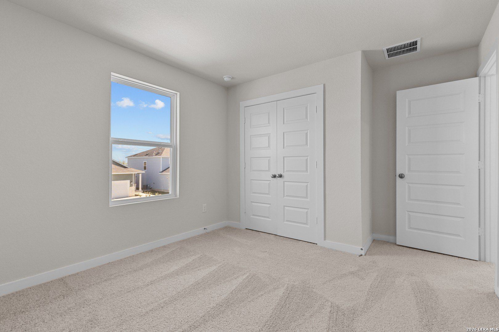 2327 Crisp Gln. San Antonio, TX 78224
