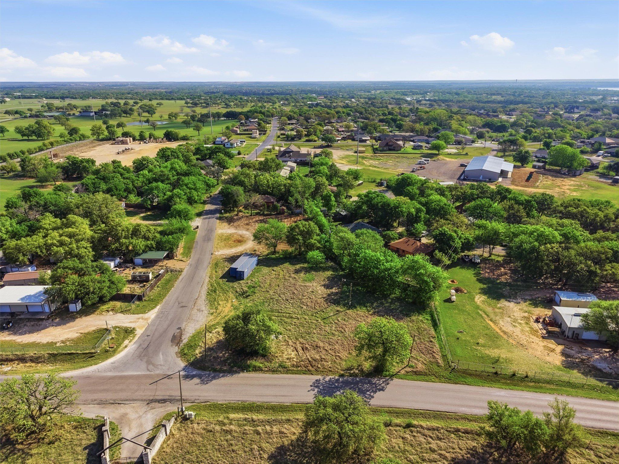 3205 Davis Road. Granbury, TX 76049