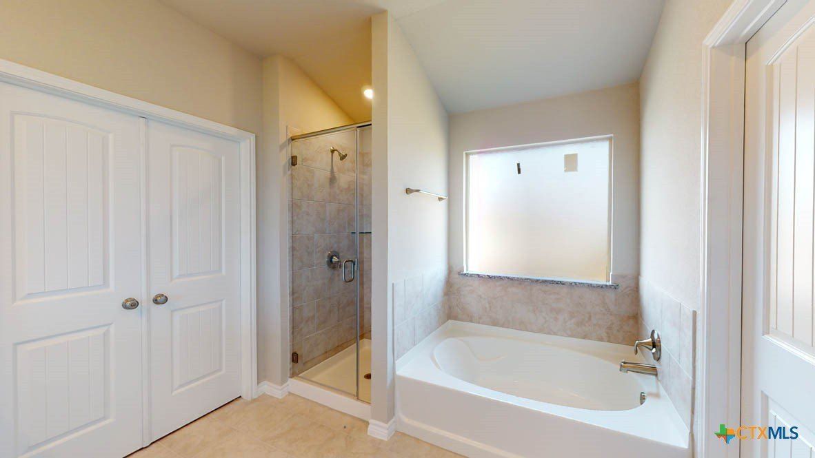1935 Caponier Street. Nolanville, TX 76559