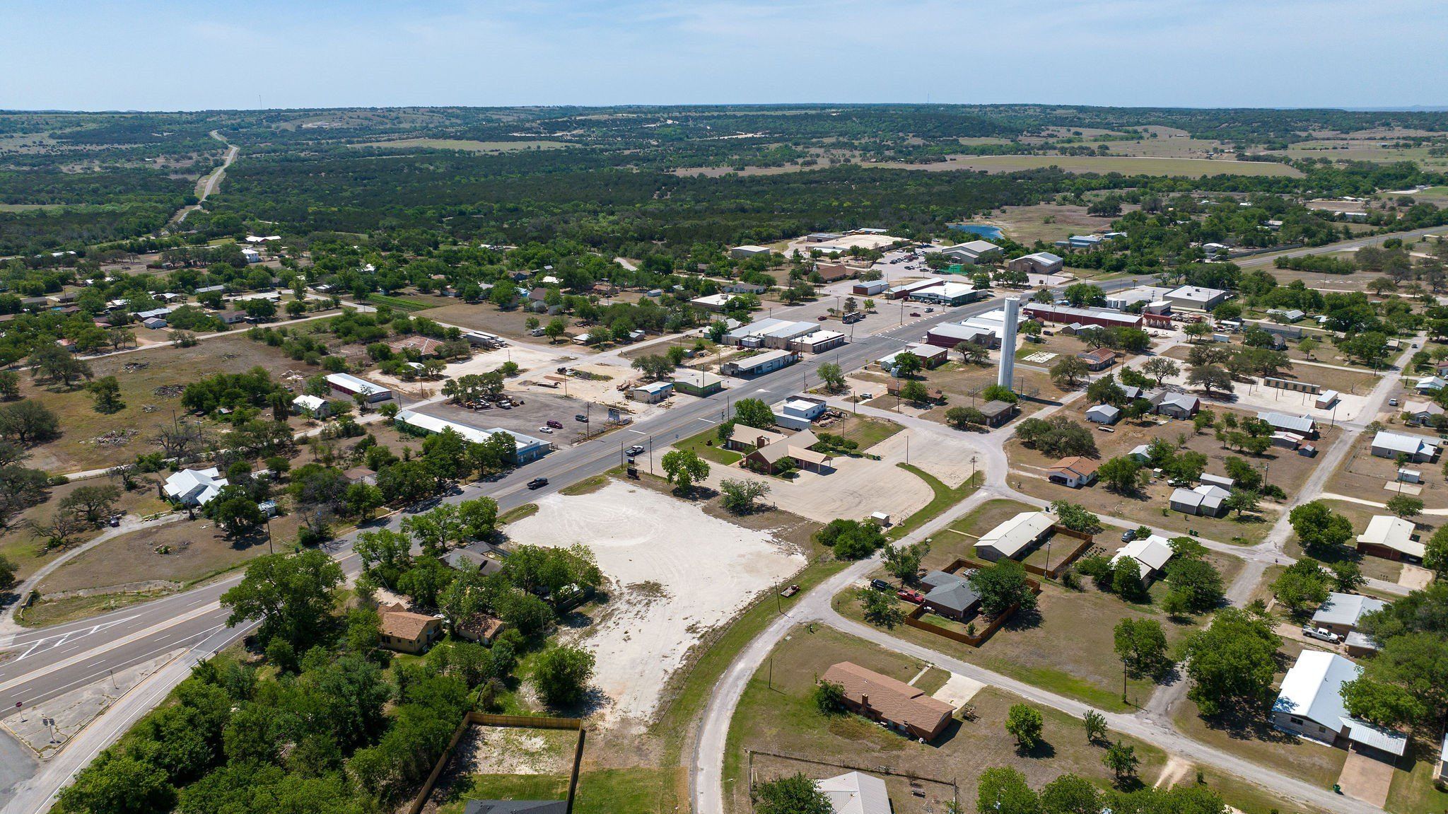 283 N Us Hwy 281. Evant, TX 76525