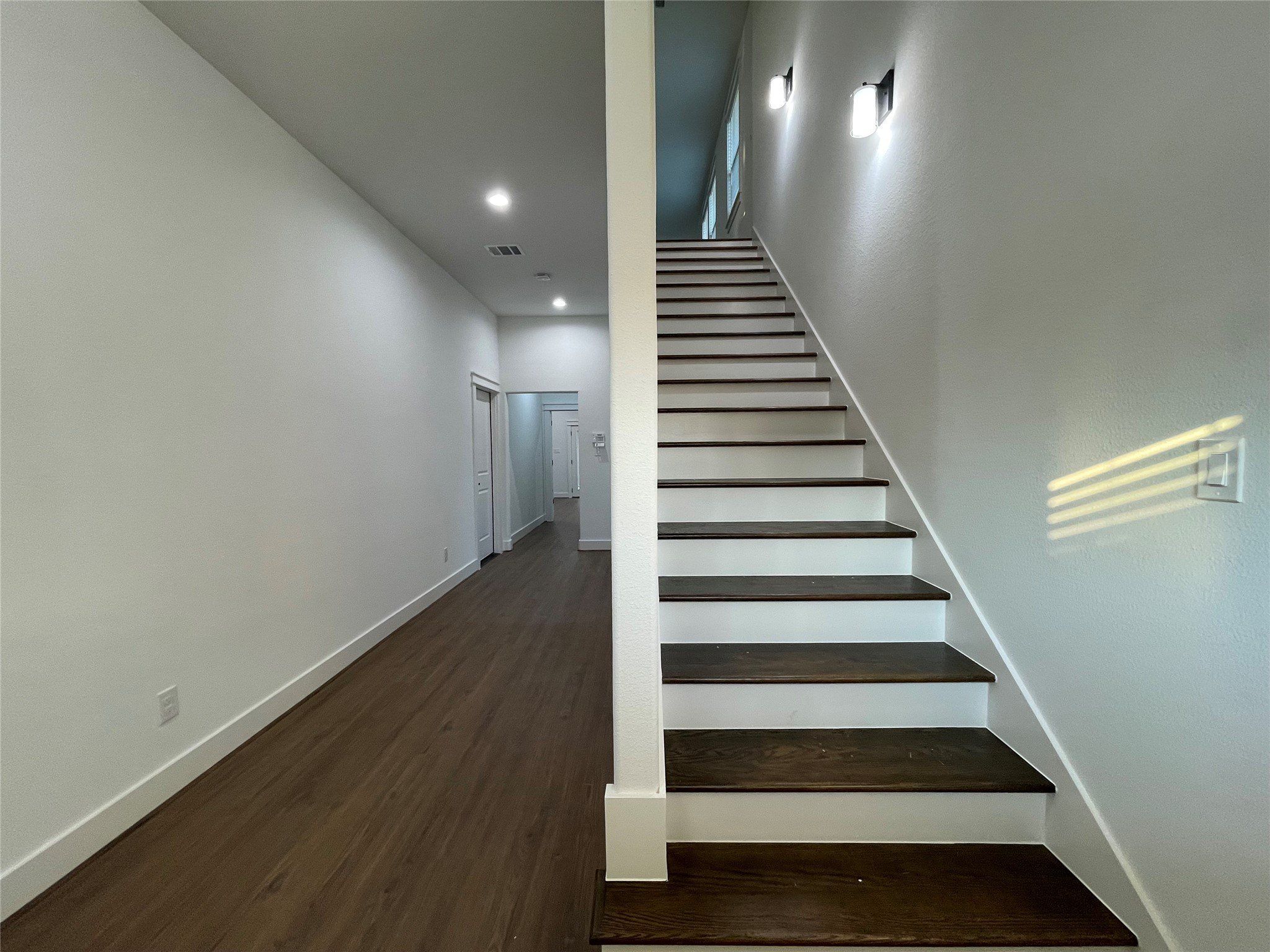 2725 1St Avenue. Dallas, TX 75210