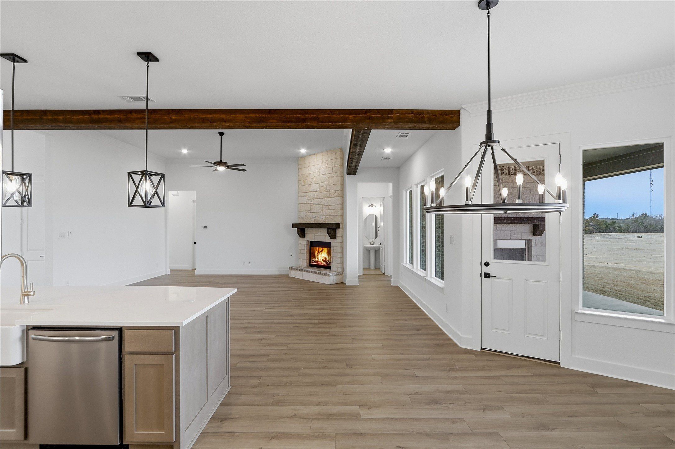 810 Valley Ridge Road. Van Alstyne, TX 75495