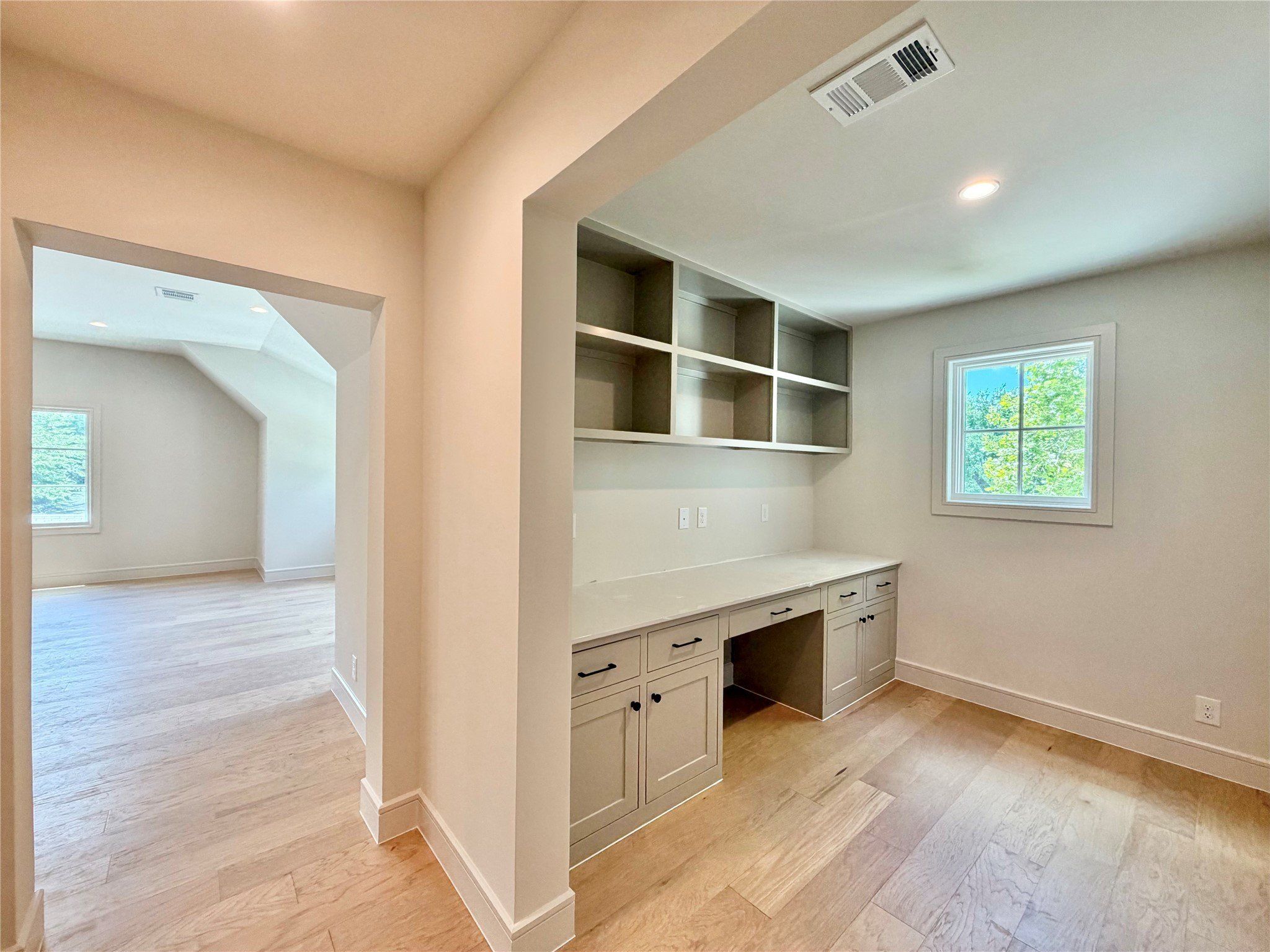 820 Edgefield Road. Fort Worth, TX 76107