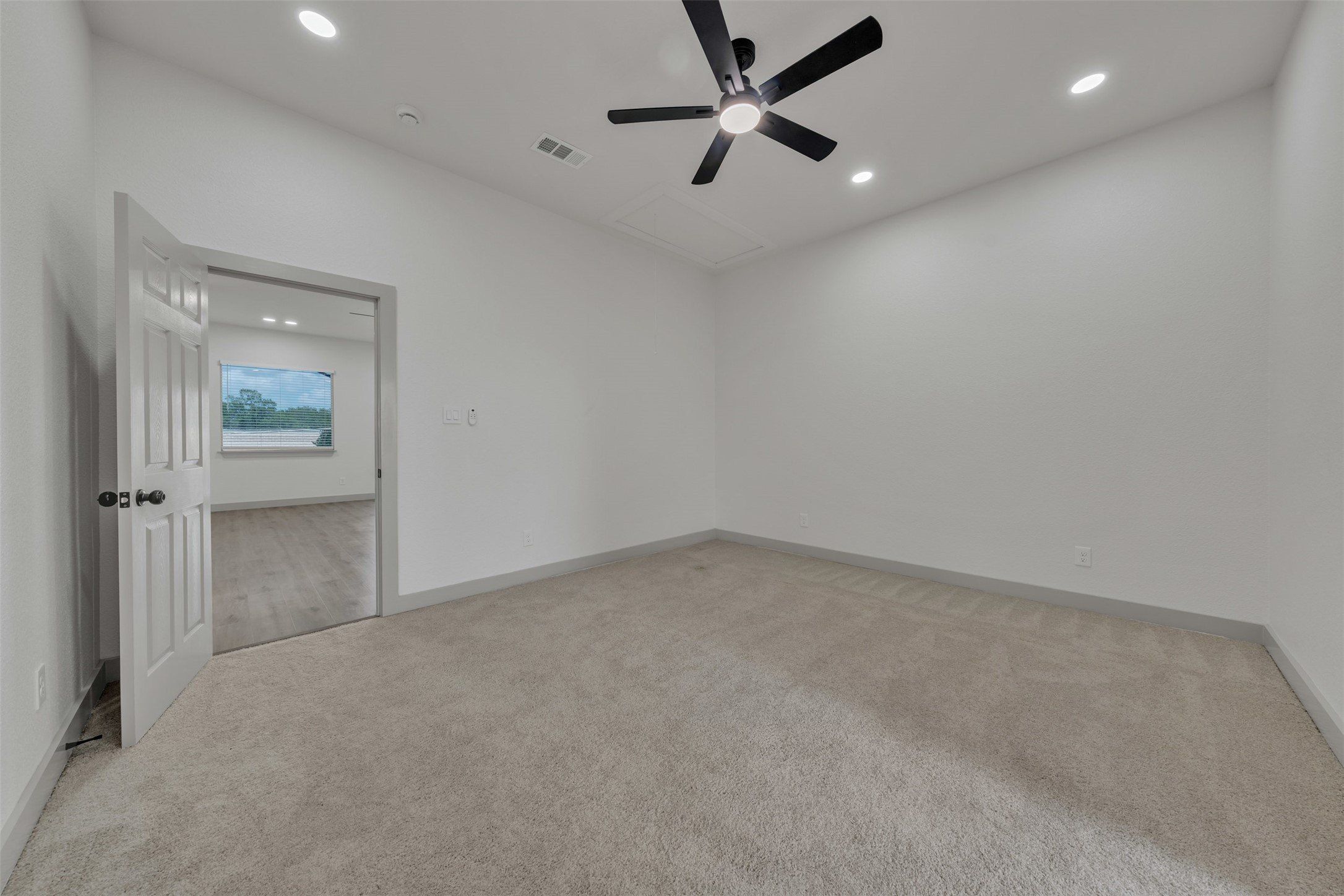 917 S Carroll Avenue. Dallas, TX 75223