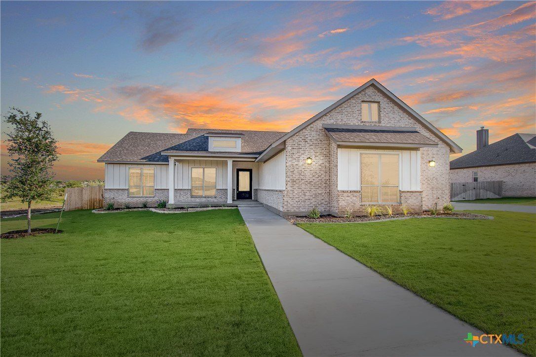 1708 Kellan Drive. Salado, TX 76571