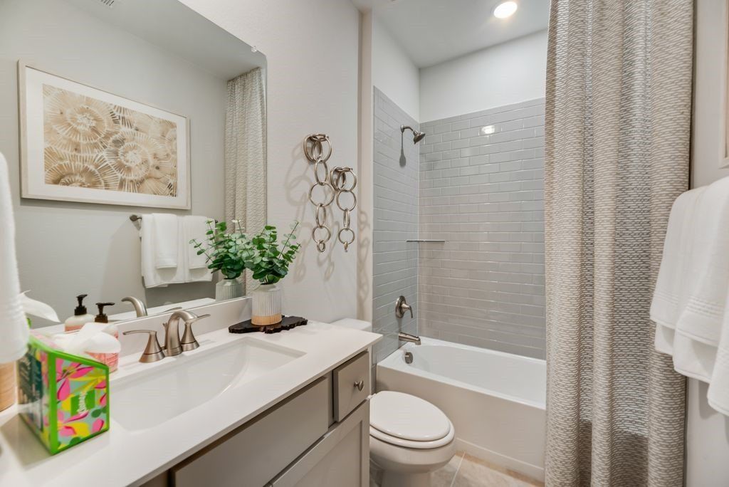 3201 Hidden Valley Drive. Anna, TX 75409