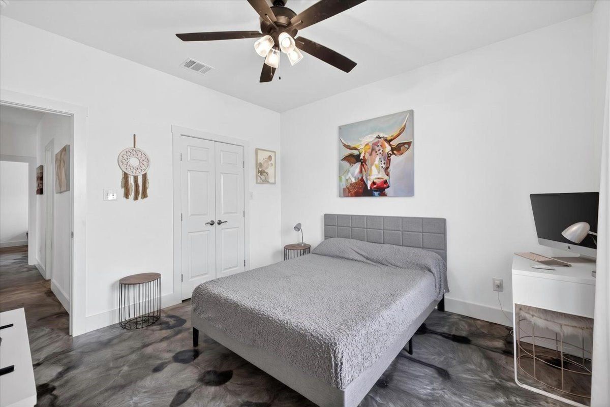 498 Dexter Lane. Poolville, TX 76487