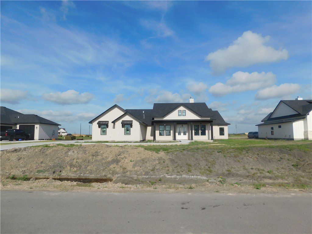 2185 London Ranch Drive. Corpus Christi, TX 78415