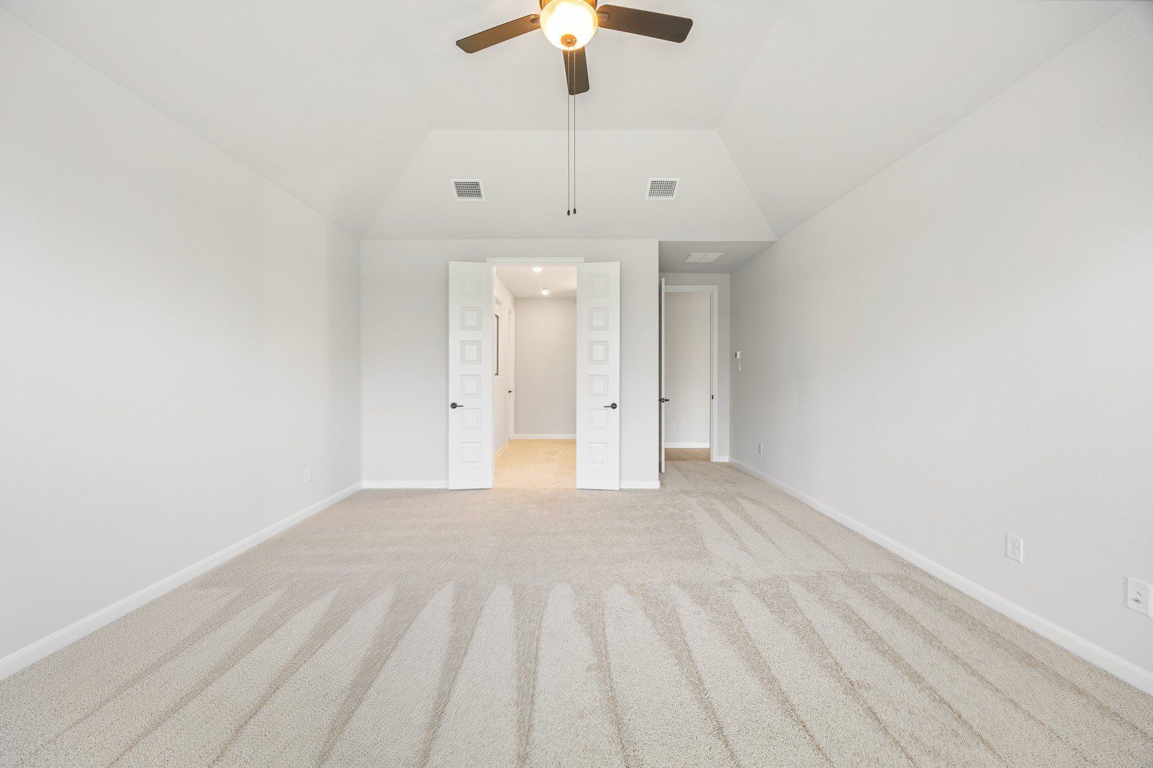 718 Tinsley Meadows Drive. Van Alstyne, TX 75495