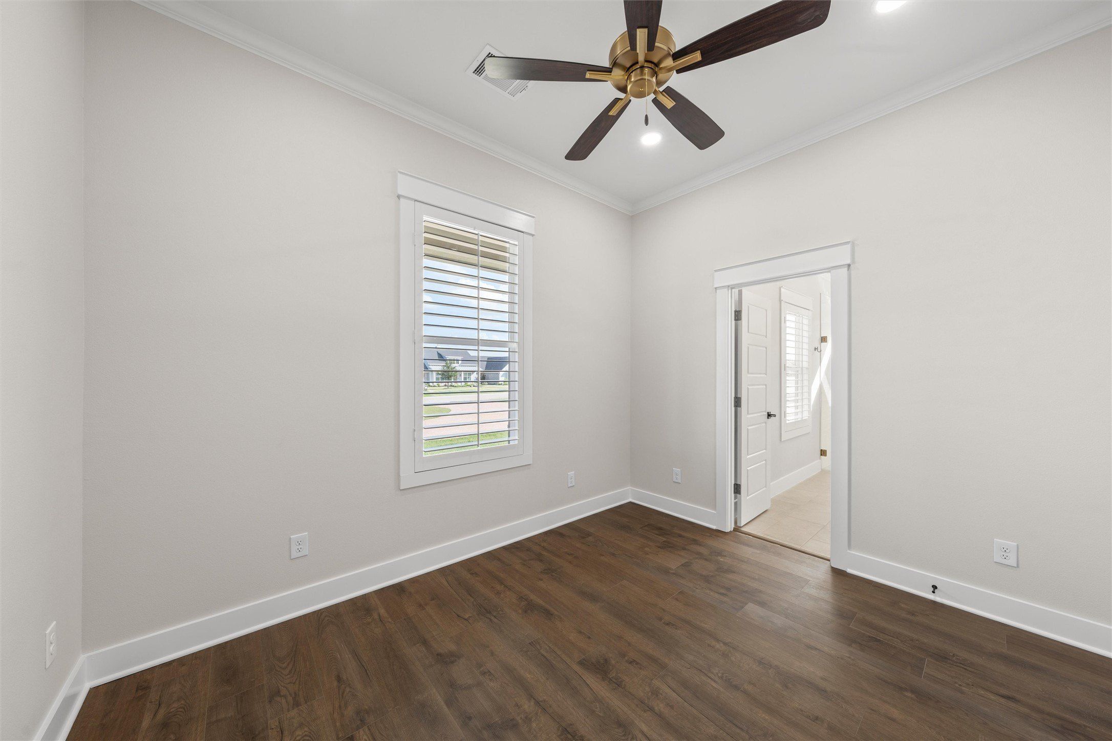 206 Southern Heights Drive. Lorena, TX 76655