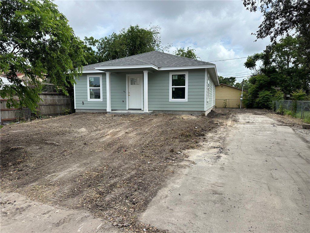 1605 Chula Vista Street. Corpus Christi, TX 78416