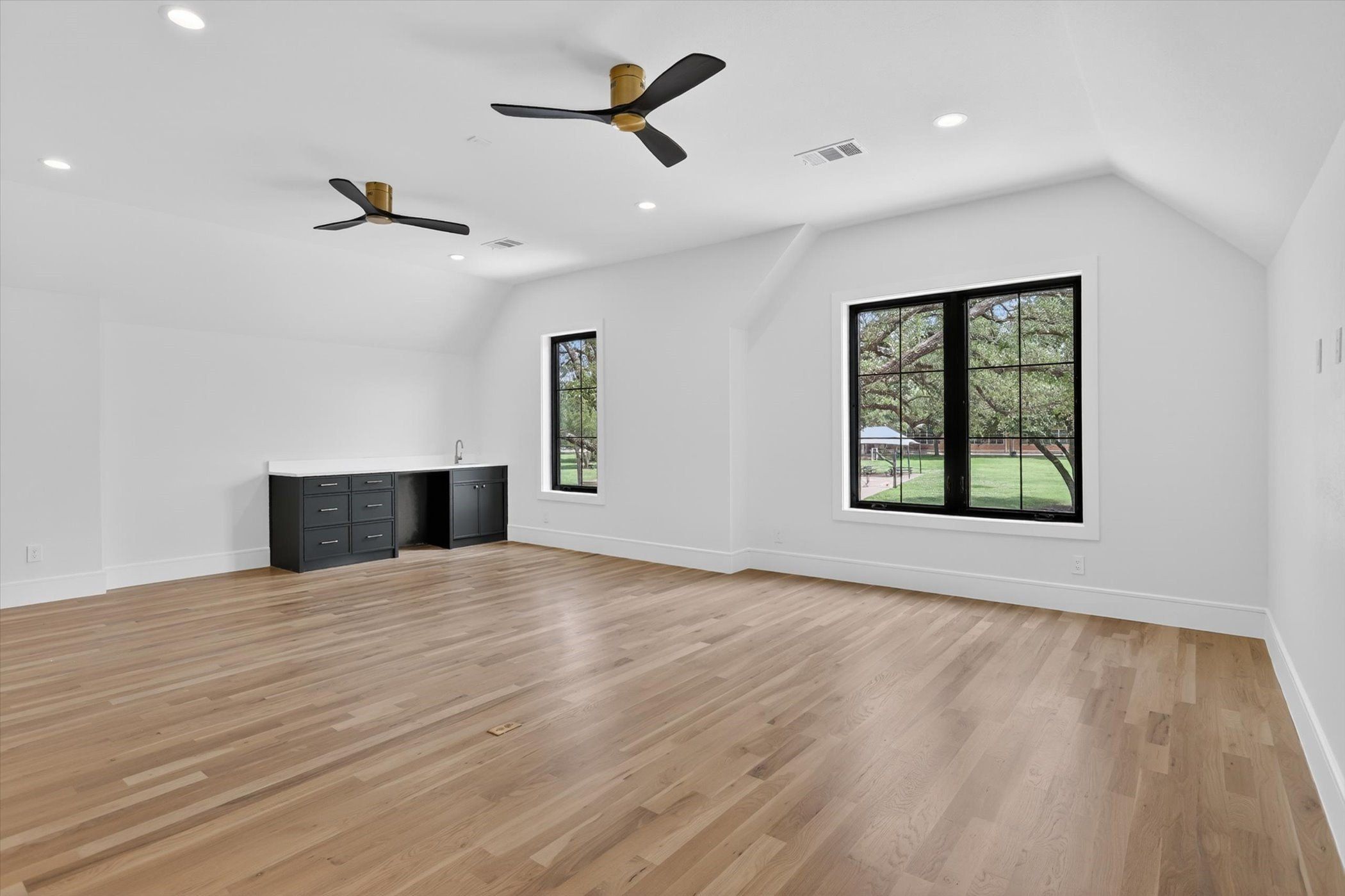10140 Lakemere Drive. Dallas, TX 75238