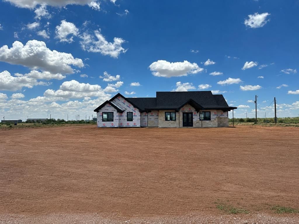 5152 Se Cr 2870. Andrews, TX 79714