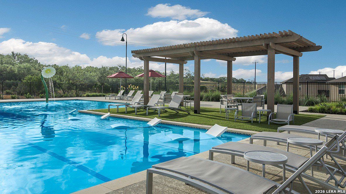 10816 Kiku. San Antonio, TX 78252