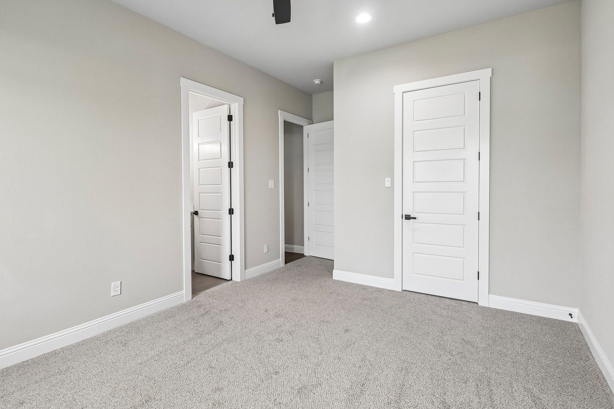 3080 Glen Oaks Drive. Waxahachie, TX 75165