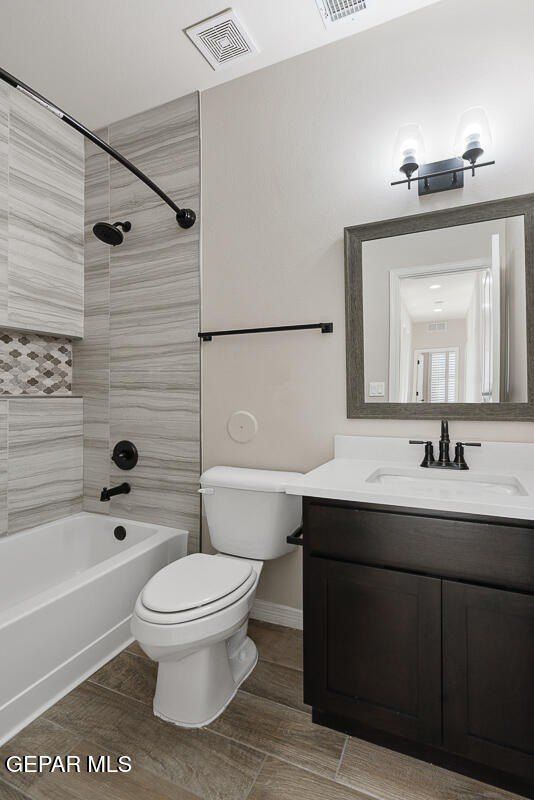 13856 Paseo De Gloria Avenue. Horizon City, TX 79928