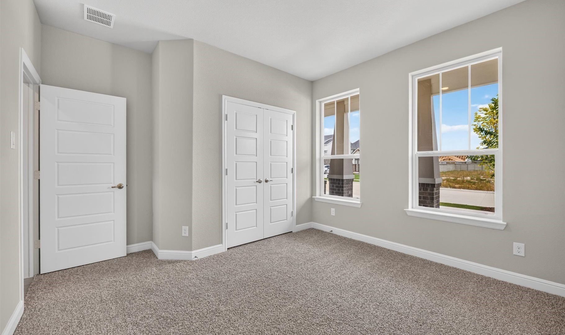 11213 Treehouse Trail. Justin, TX 76247