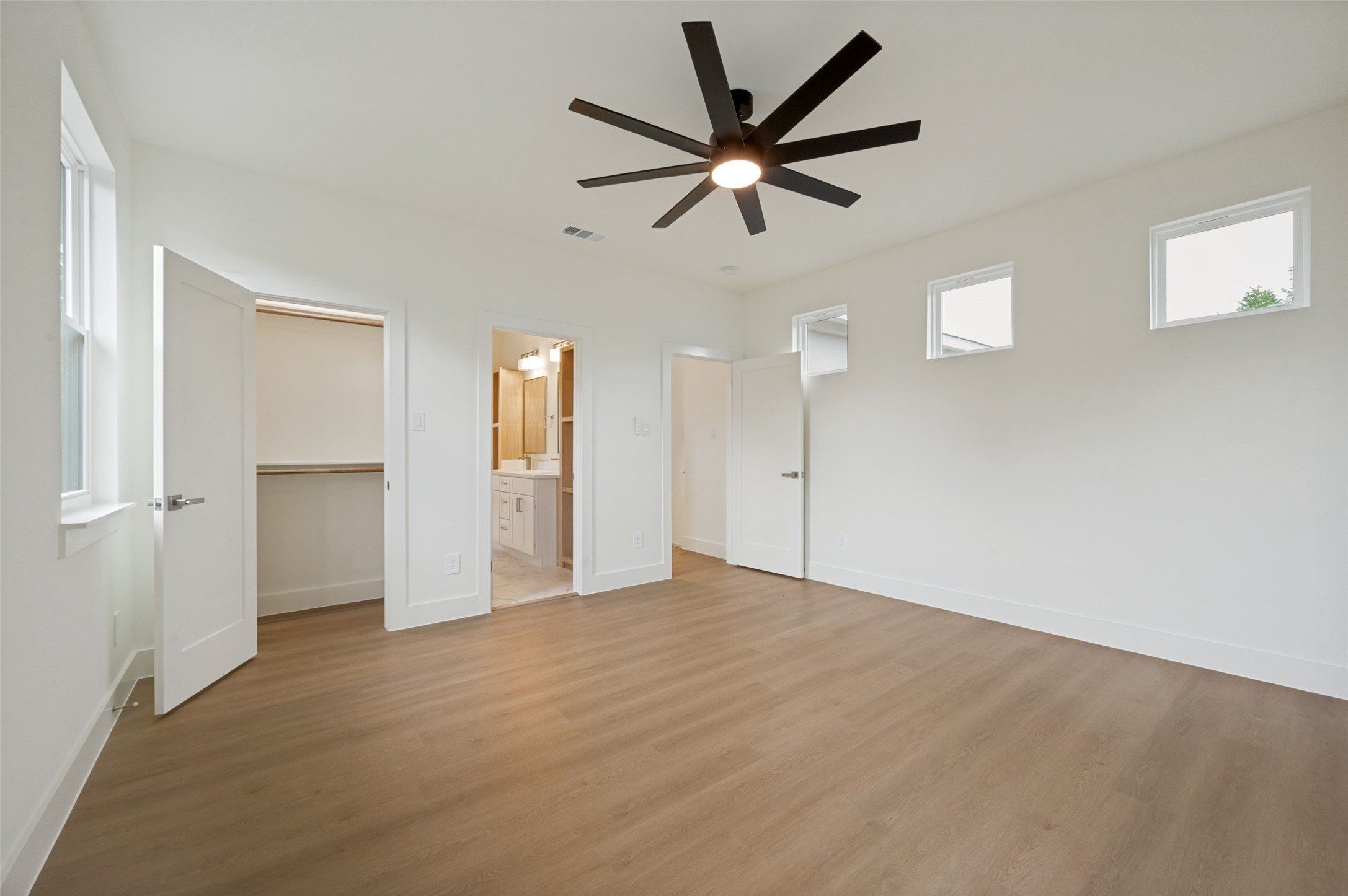 Morrell Avenue. Dallas, TX 75203