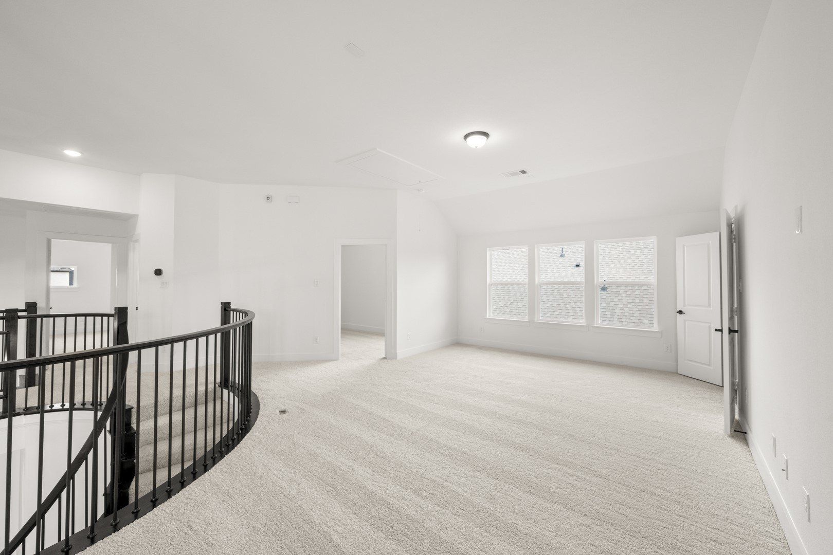 341 Loretta Lane. Burleson, TX 76028