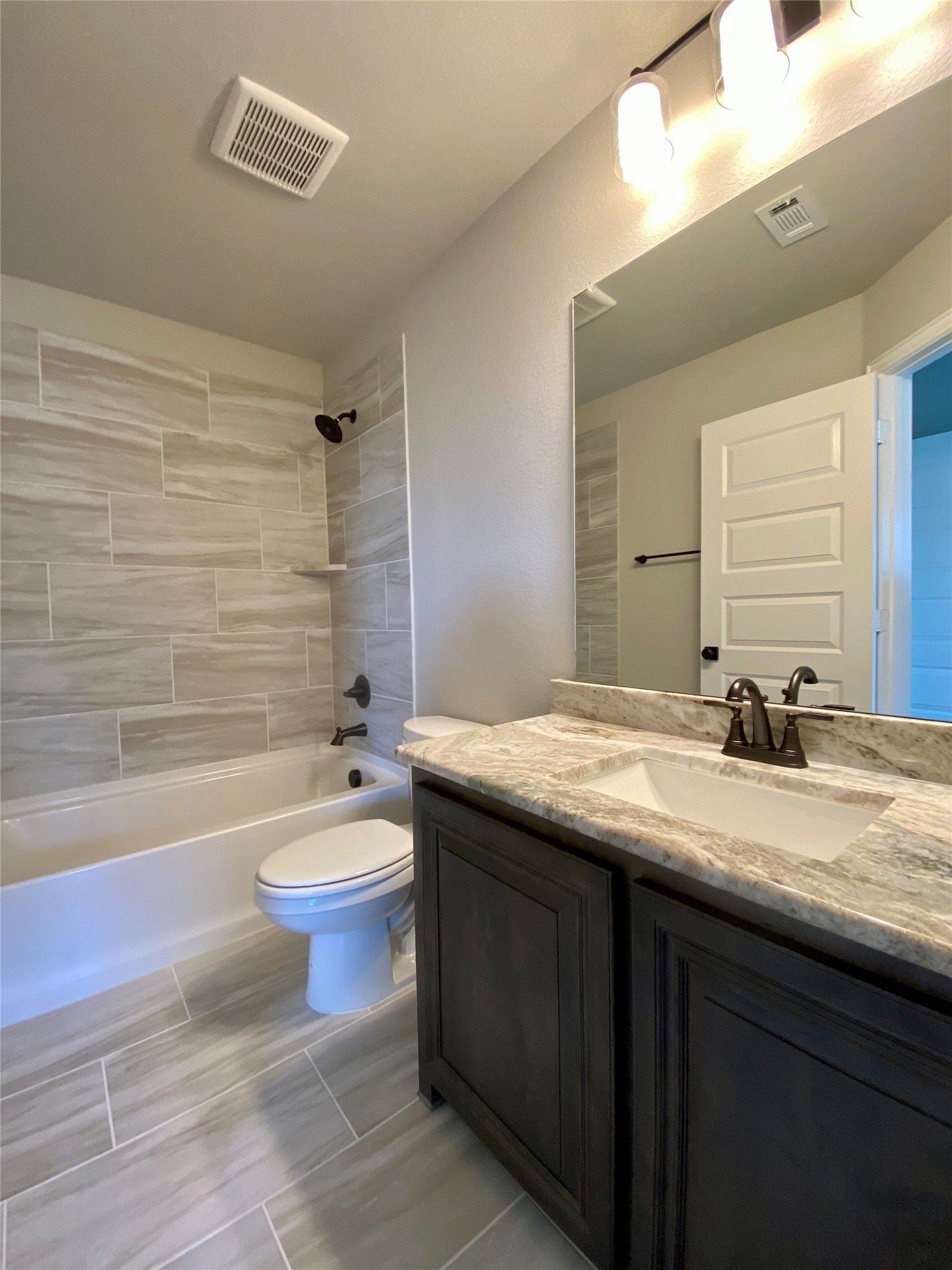 2817 Slamma Trail. Crandall, TX 75114