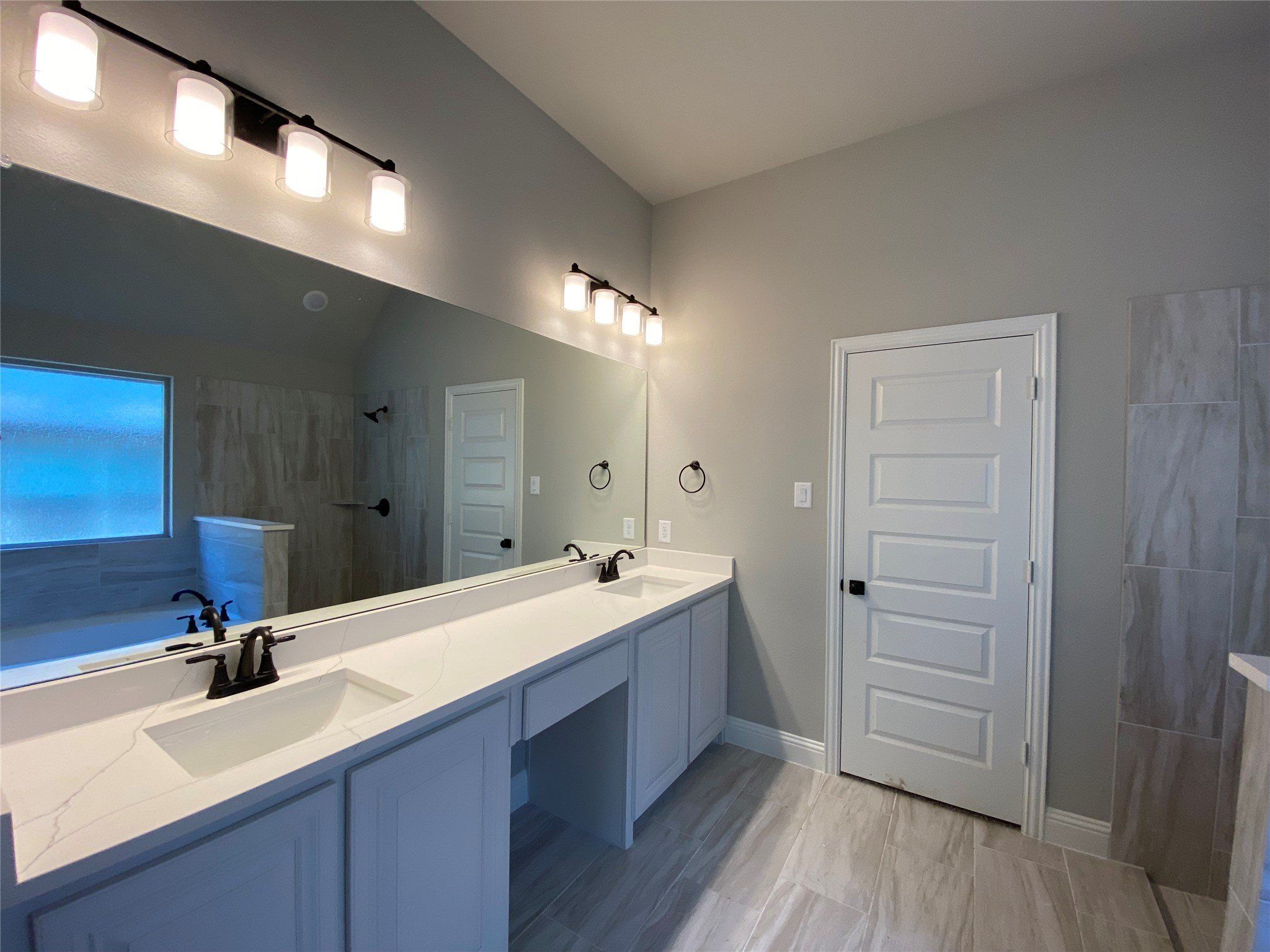 2813 Slamma Trail. Crandall, TX 75114