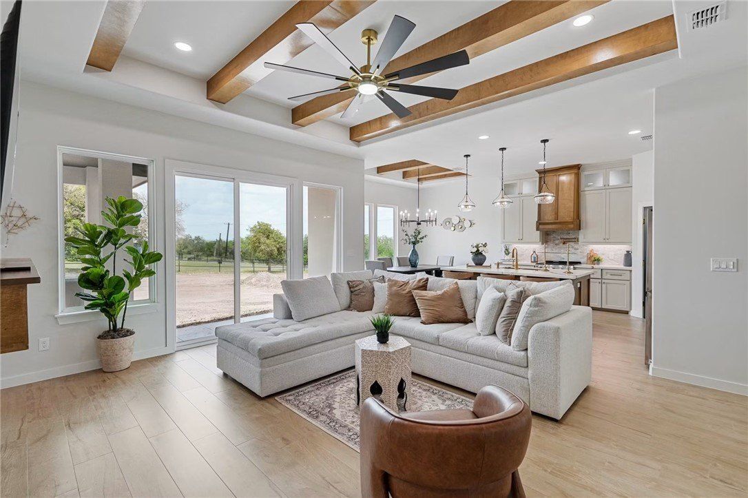 12906 E Redbird Lane. Corpus Christi, TX 78410