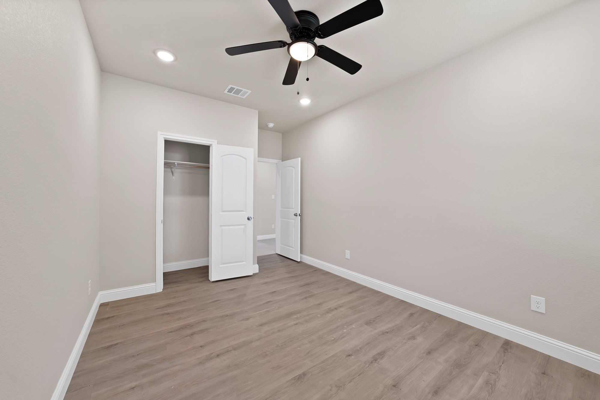 Trinity Street. Cleburne, TX 76031