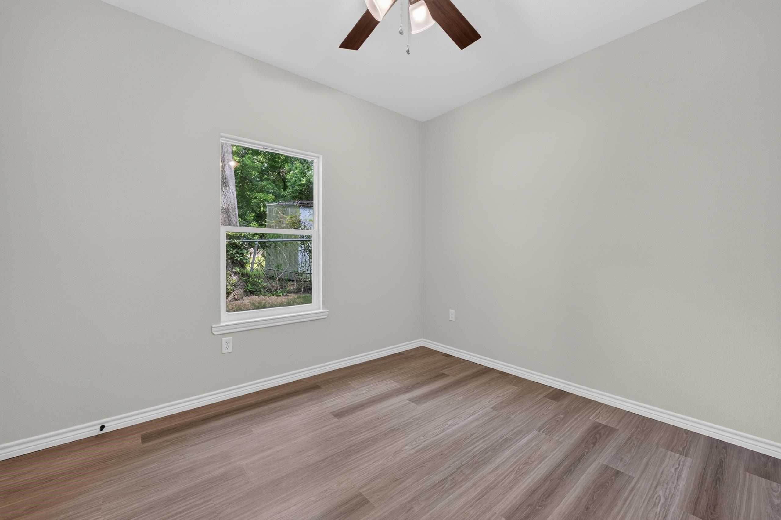 211 Jeanette Ave. Gladewater, TX 75647