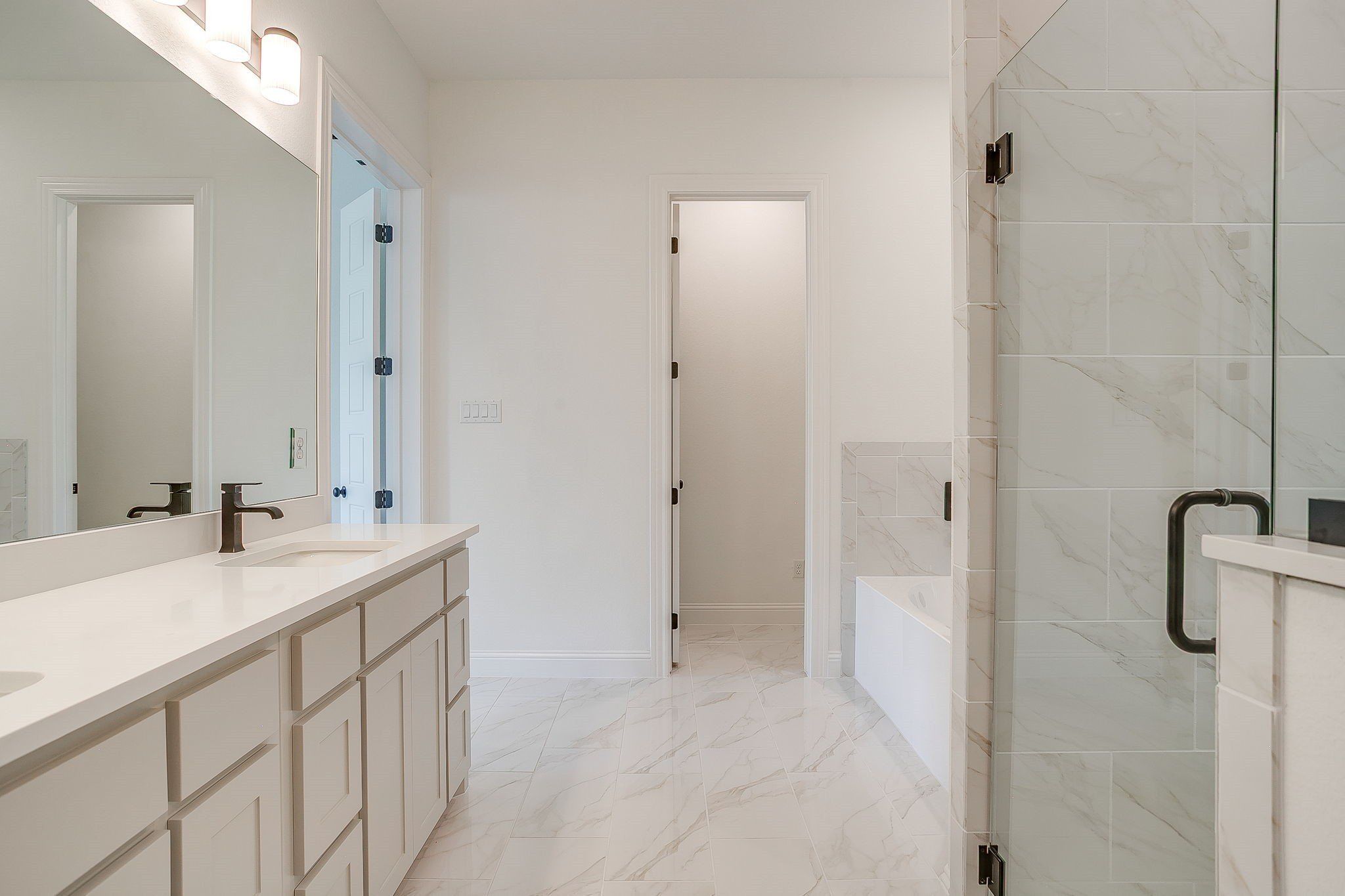 6926 Trail Rock Drive. Benbrook, TX 76126