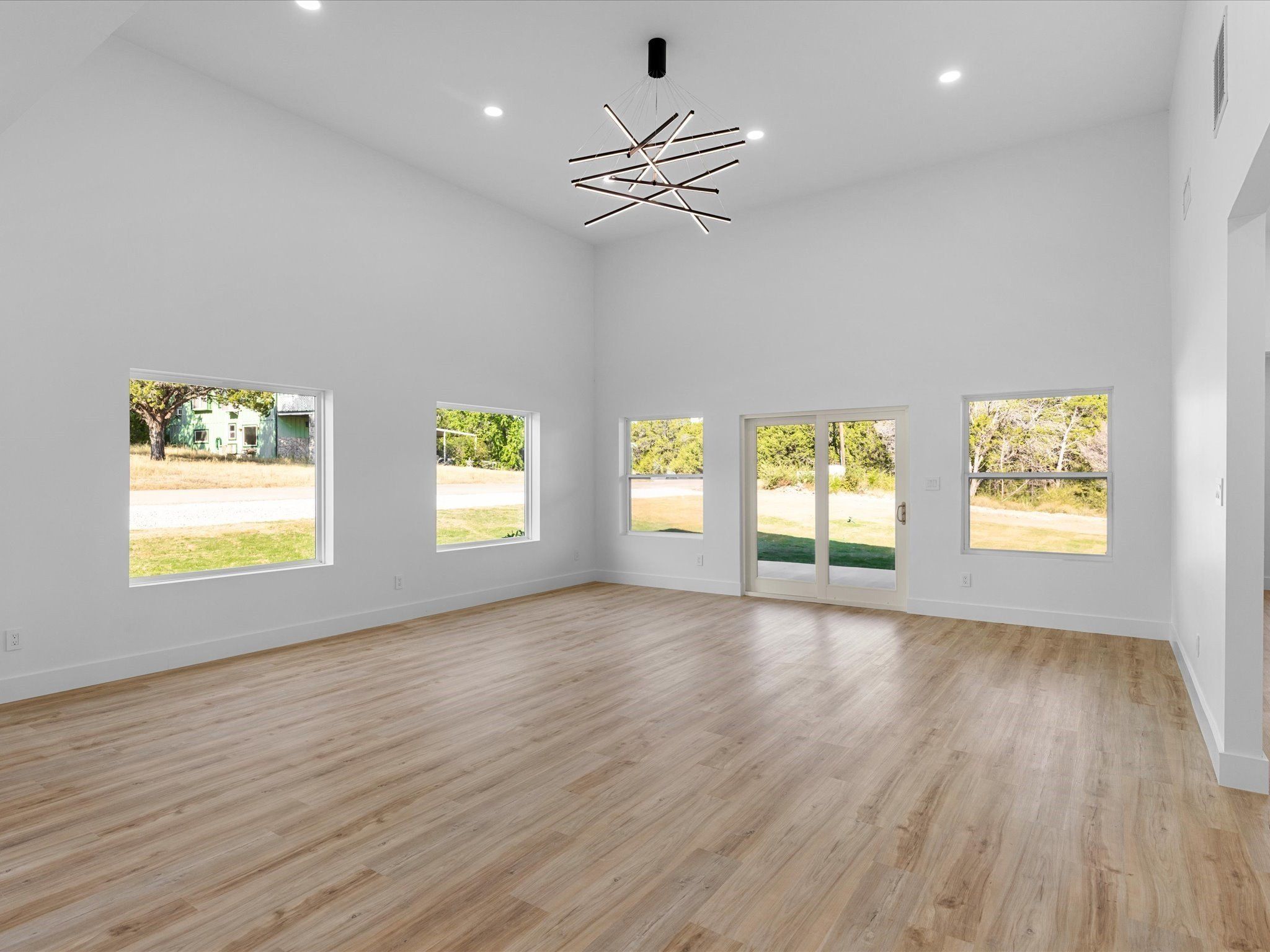3501 Sleepy Water Road. Granbury, TX 76048