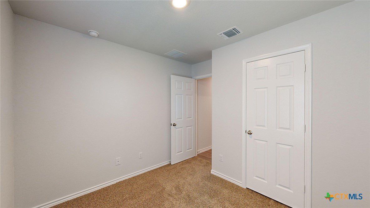 1880 Caponier Street. Nolanville, TX 76559