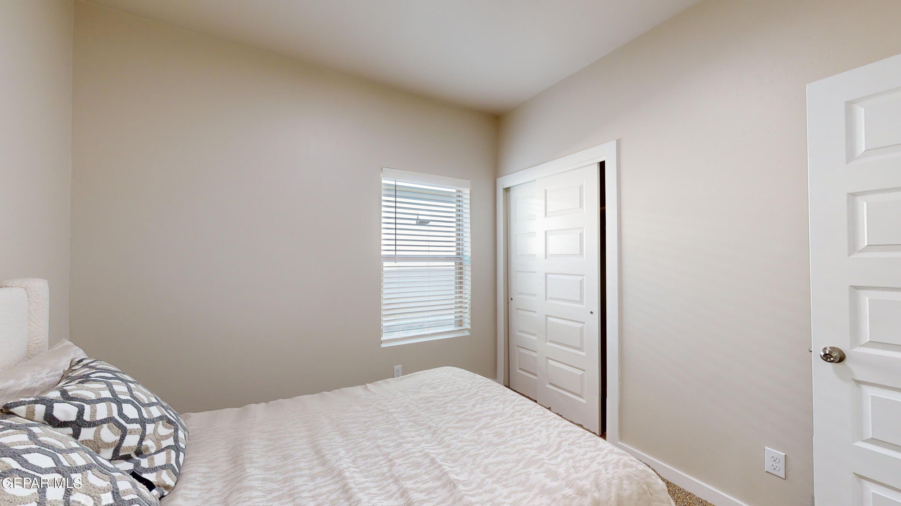 12857 Kingsbury Avenue. Horizon City, TX 79928