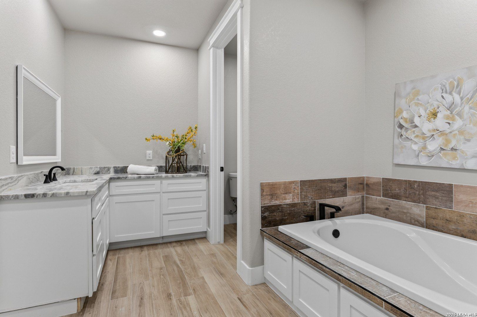 956 Horseshoe Falls. Bandera, TX 78003