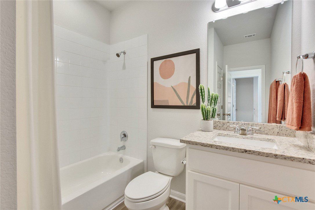 10905 Tallsalt Drive. Austin, TX 78754