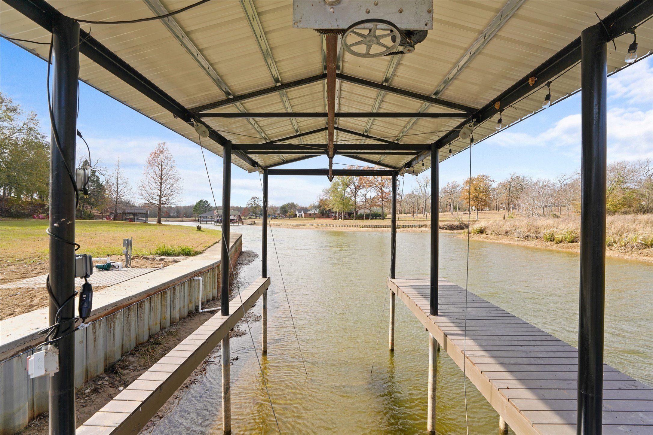 14120 Park Way. Log Cabin, TX 75148