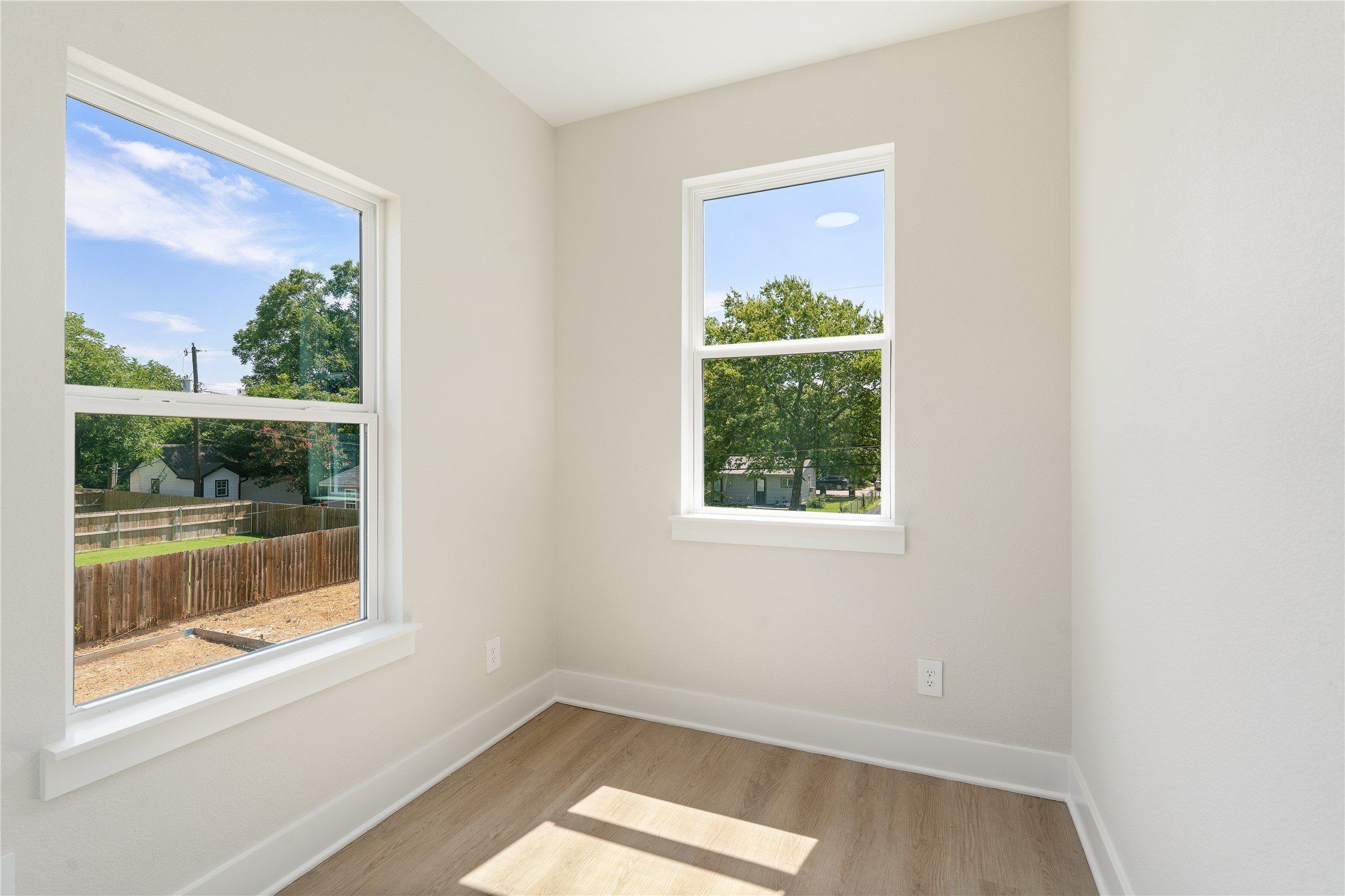 132 Cottonwood Street. Fort Worth, TX 76111